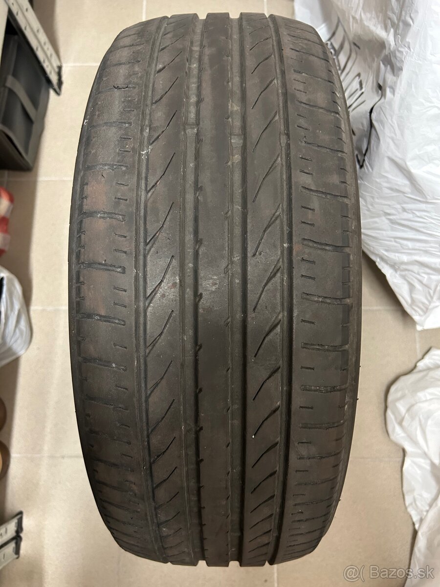 Predám používanú pneumatiku Toyo Proxes 215/50 R18 92V