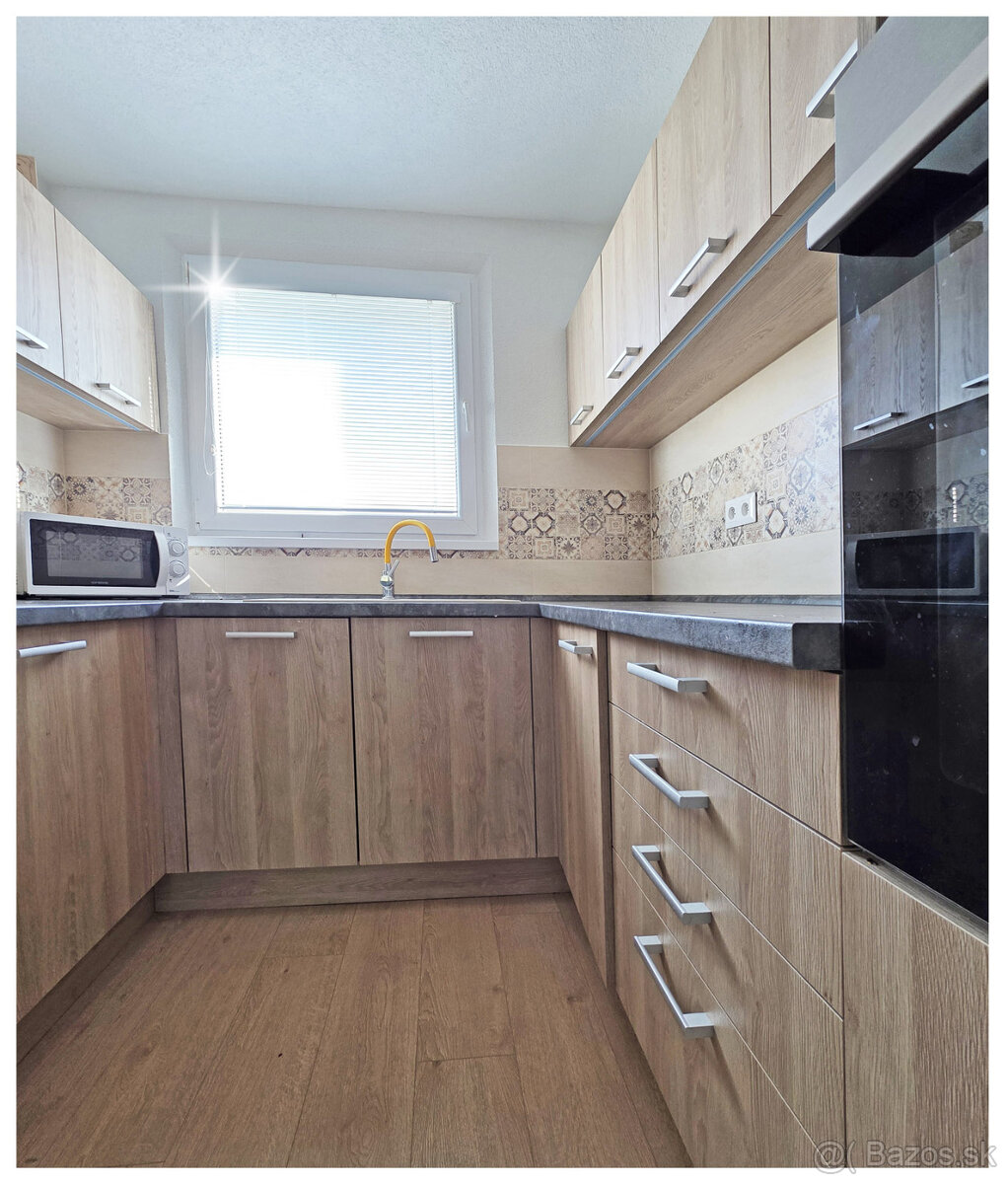REKONŠTRUKCIA / 3i byt / NEMCE / LOGGIA / VLASTNÉ PARKOVANIE