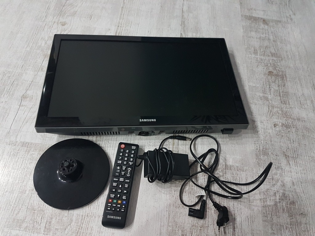 Samsung TV UE19f4000AW - UHLOPRIECKA 18CM