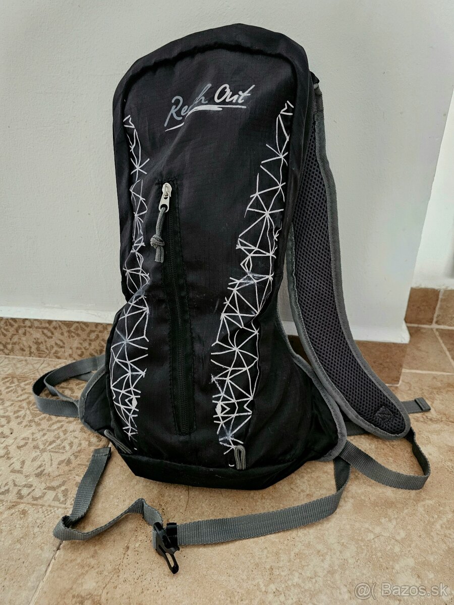 Nepoužívaný bežecký nepremokavý ruksak Crivit.