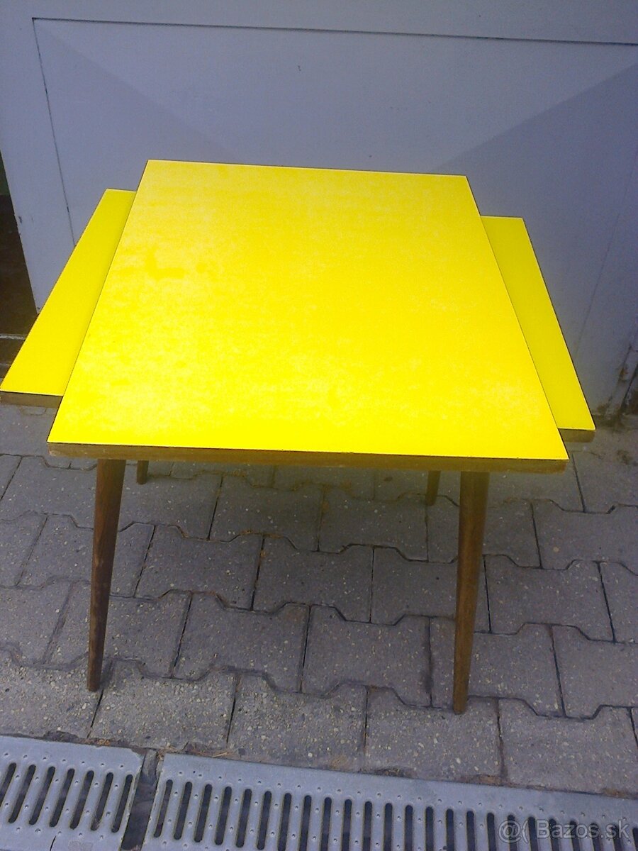 Záhradný nábytok........