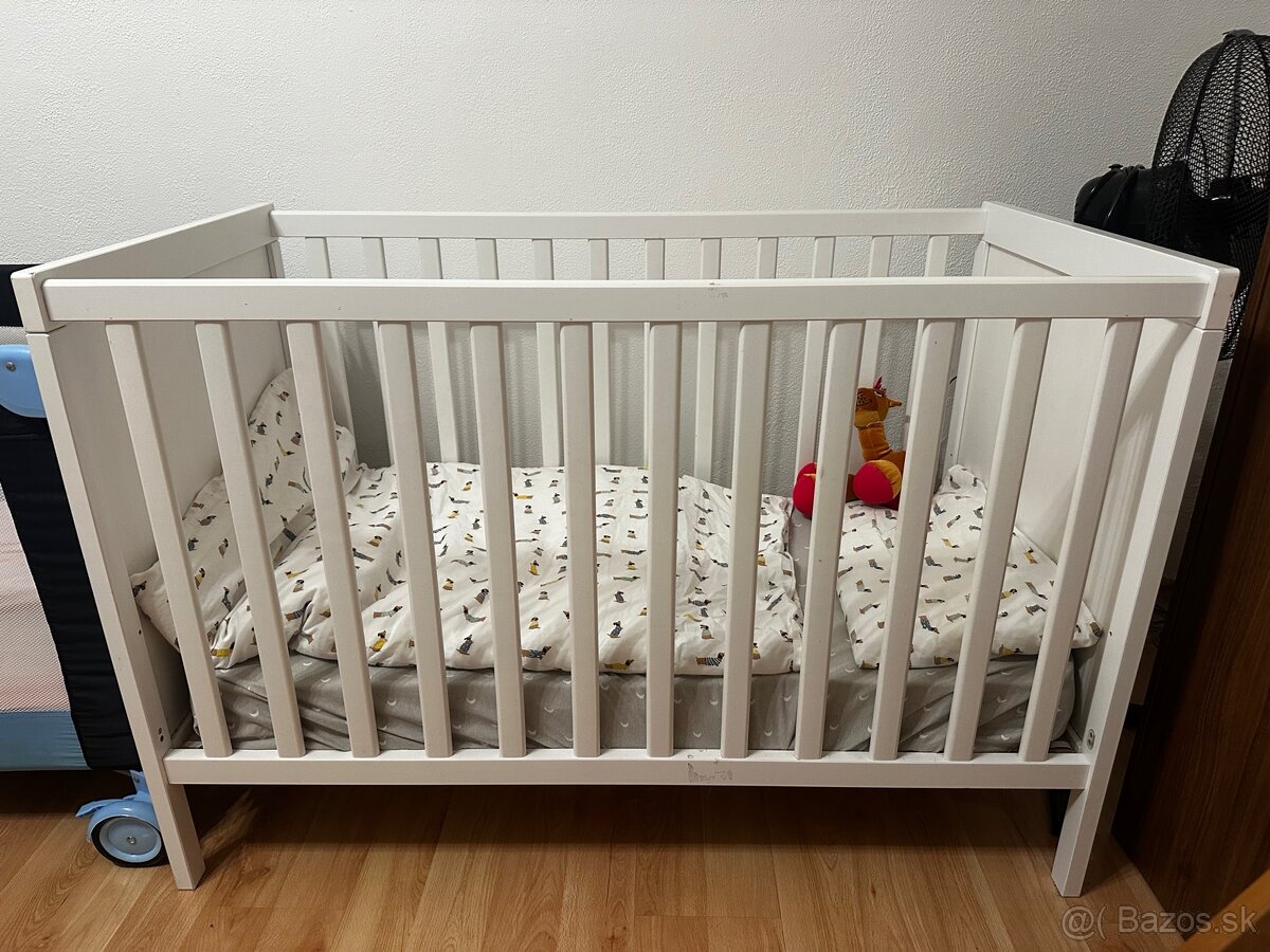 Detská postielka s matracom