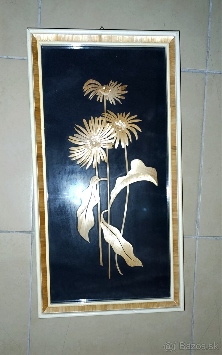 Obraz z prírodného materialu.