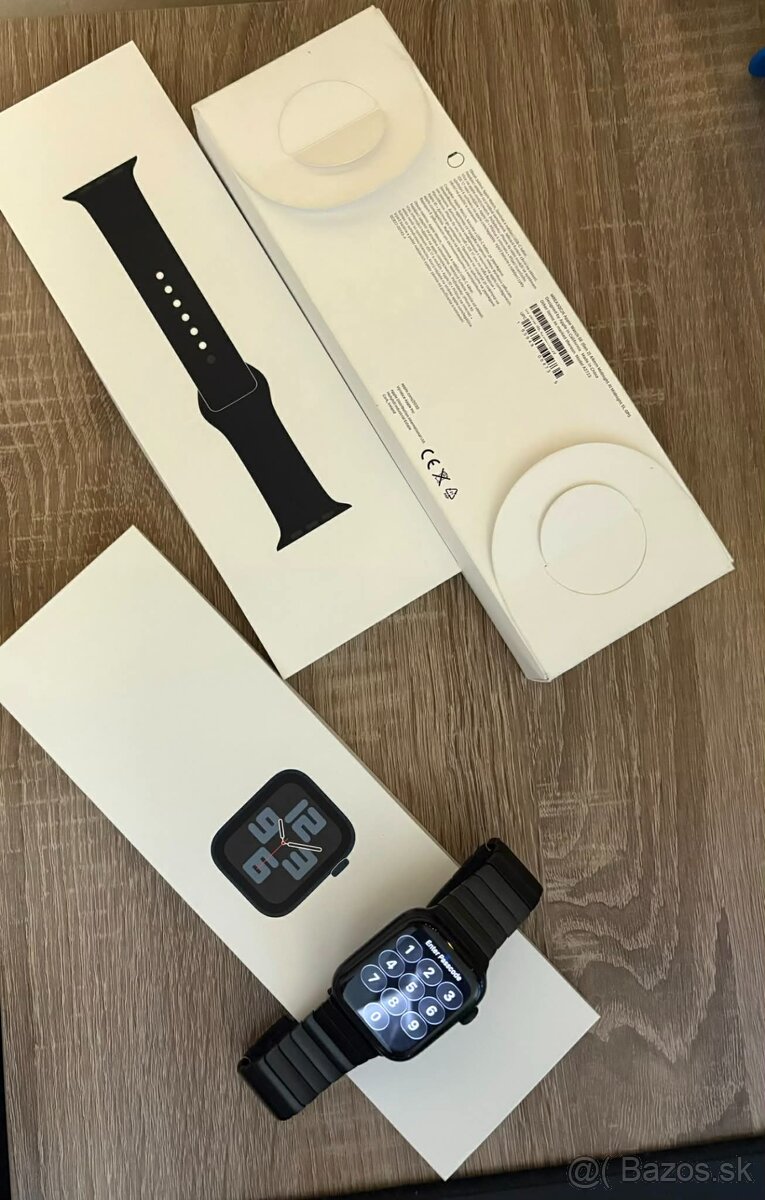 Apple Watch SE 2 (2024) – 44 mm, čierne