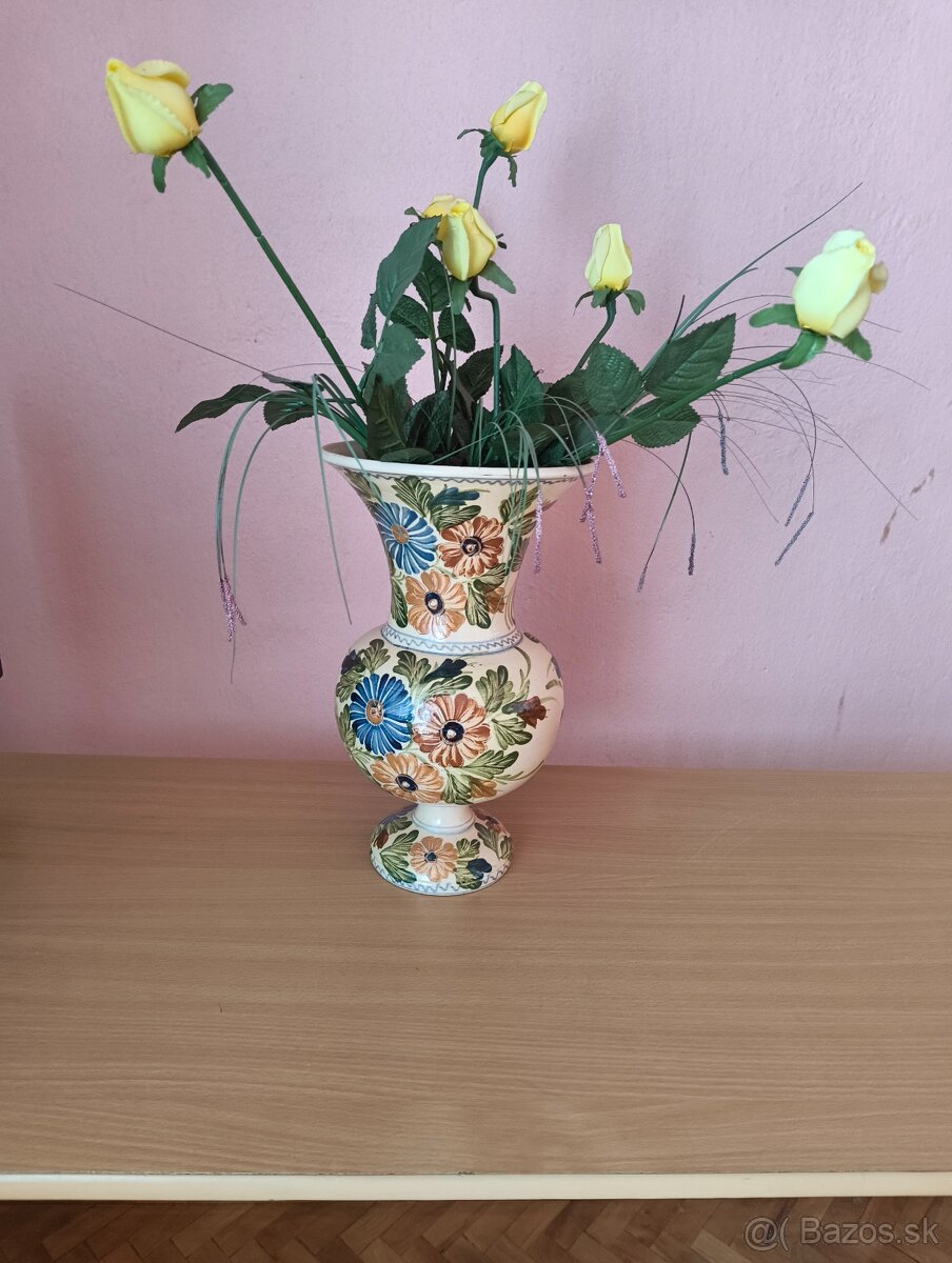 Keramická váza