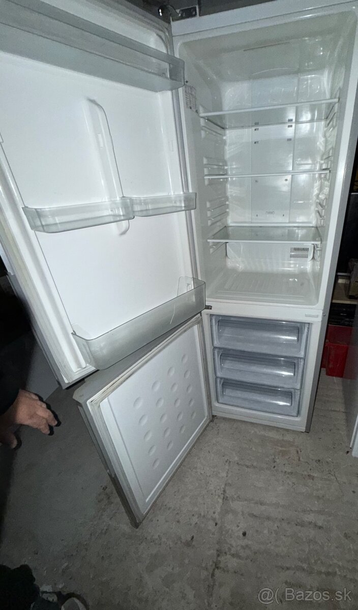 Predám chladničku Samsung