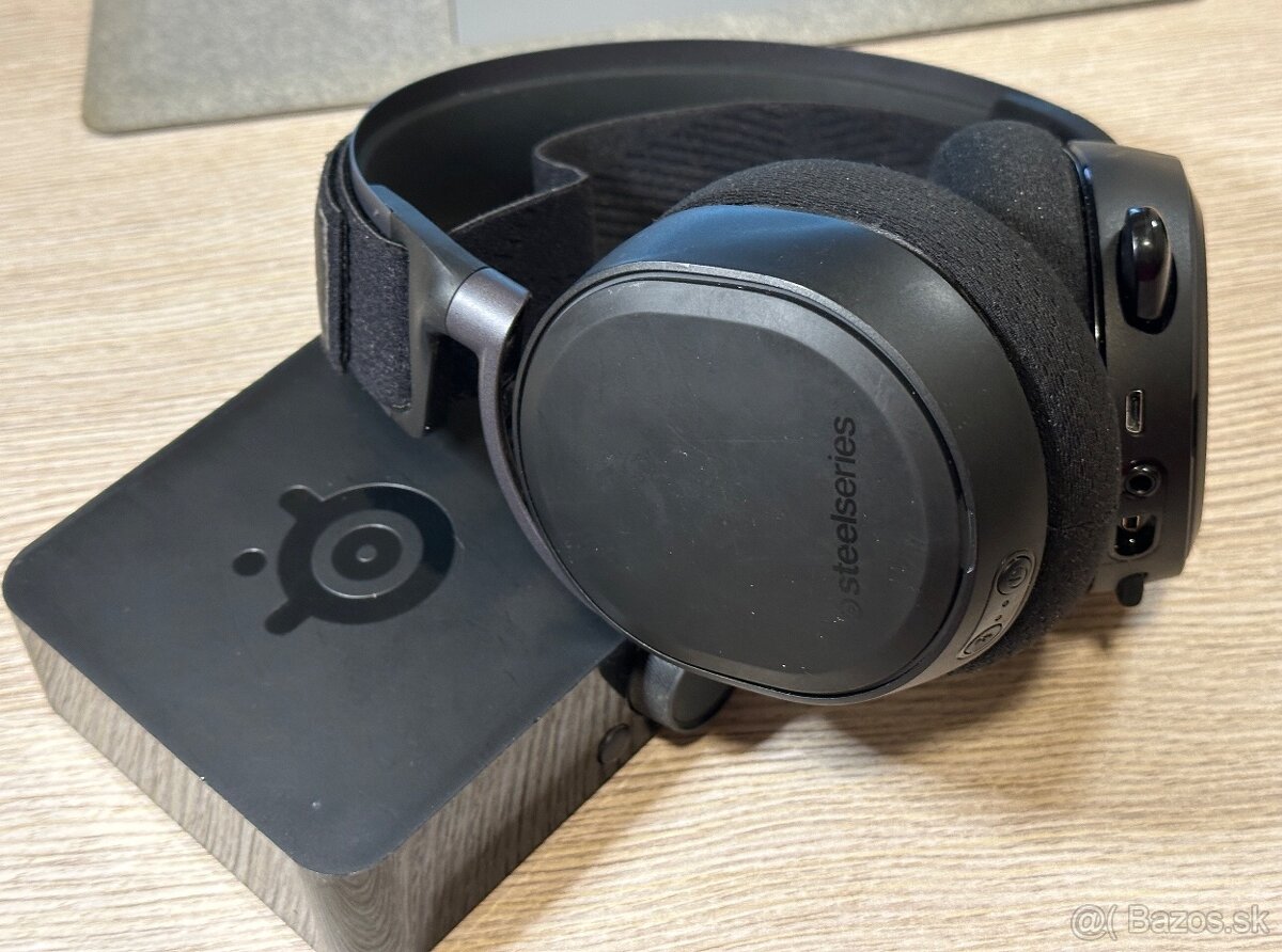 SteelSeries Arctis Pro Wireless