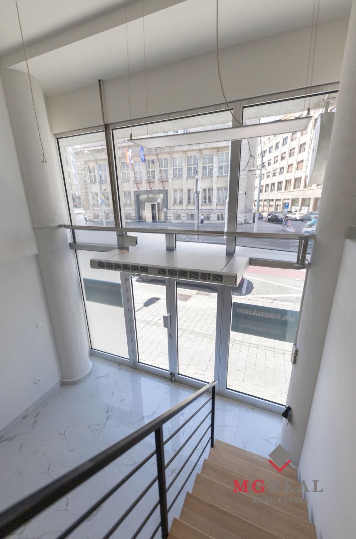 Obchodný priestor LUXOR 97m2, Štúrova ul., Staré Mesto