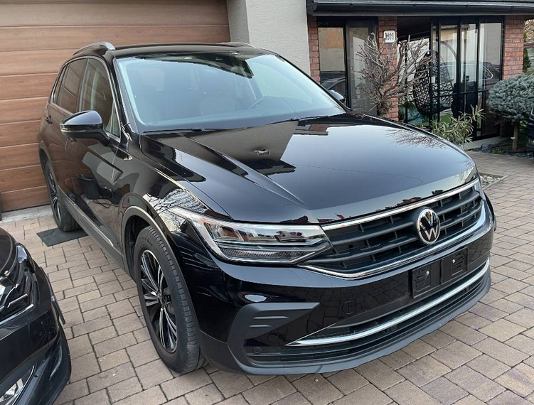 Tiguan 110kW Hybrid 52.433km Odpočet DPH