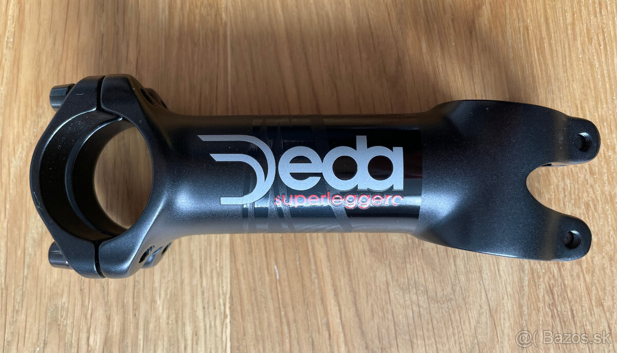 predstavec Deda Superleggero