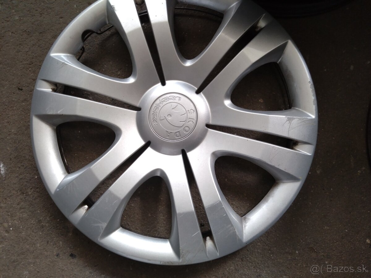 Fabia 15" plechy plus originál puklice
