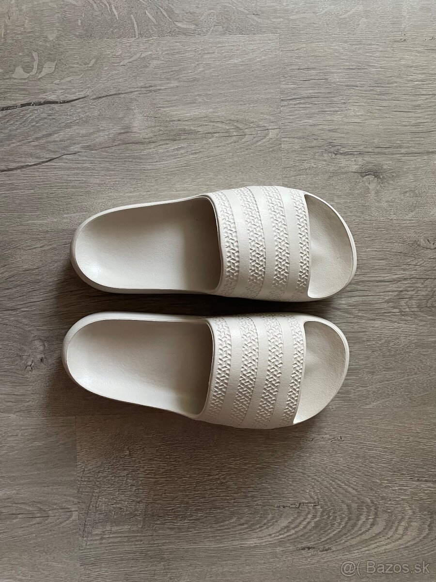 Šlapky Adilette AYOON
