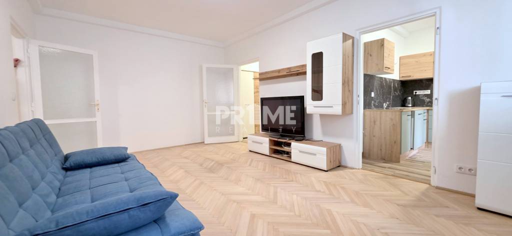 MODERNÝ 2i byt, REKONŠTRUKCIA, BALKÓN, LOGGIA, Narcisová uli