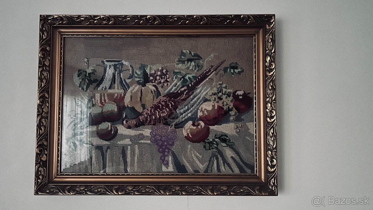 Staré vyšívané gobelínové obrazy