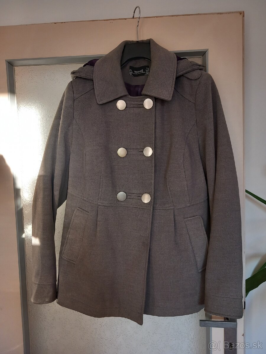 Dámsky kabátik