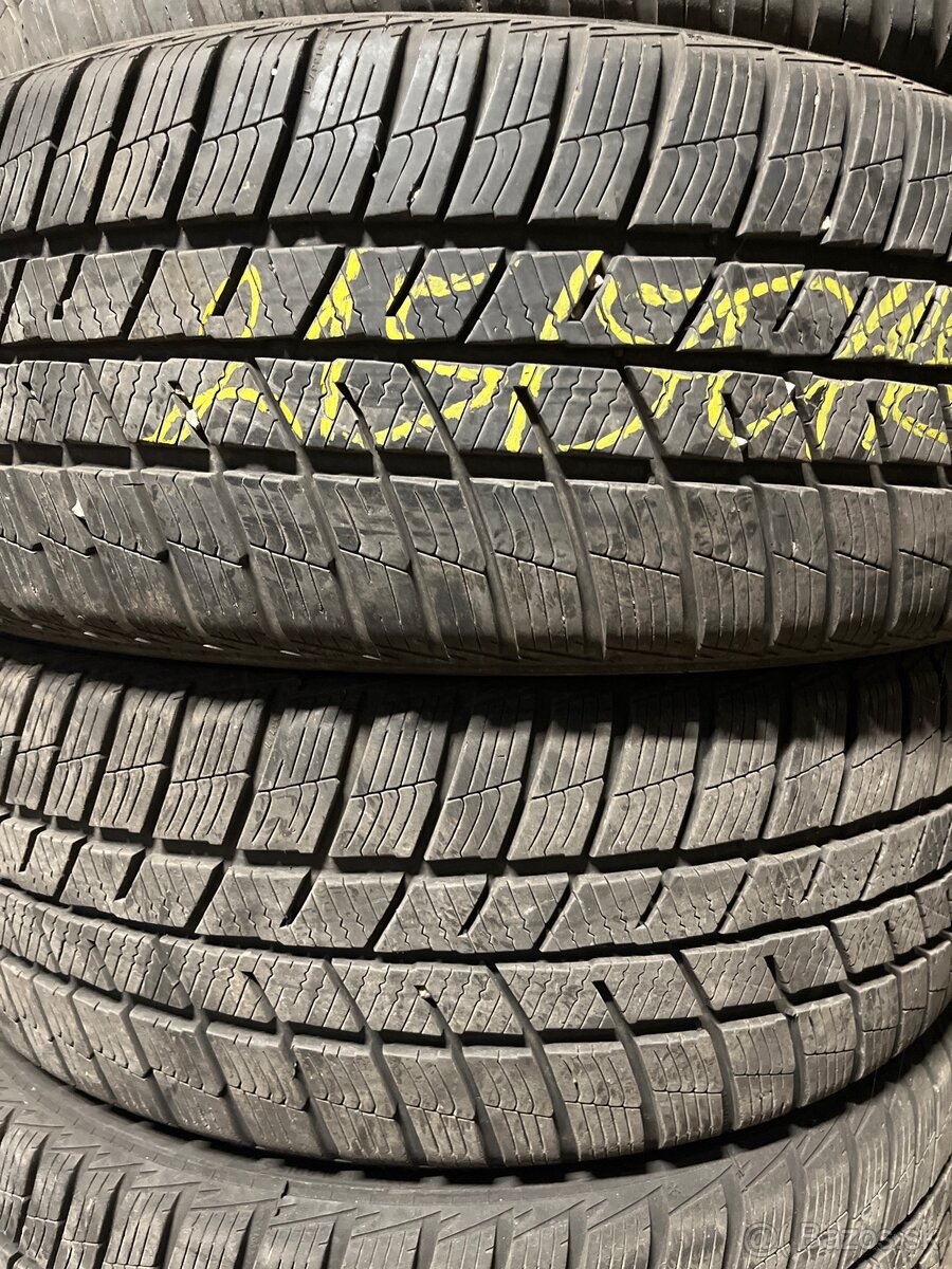 215/50R18 zima