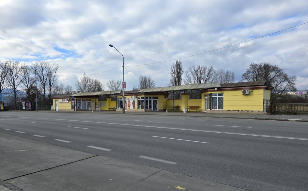 3 OBCHODNÉ priestory priamo v CENTRE - Trenčín