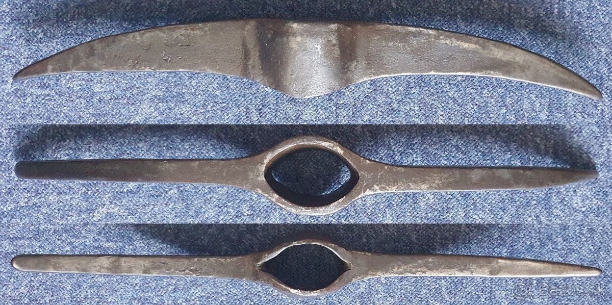 Starý banícky čakan