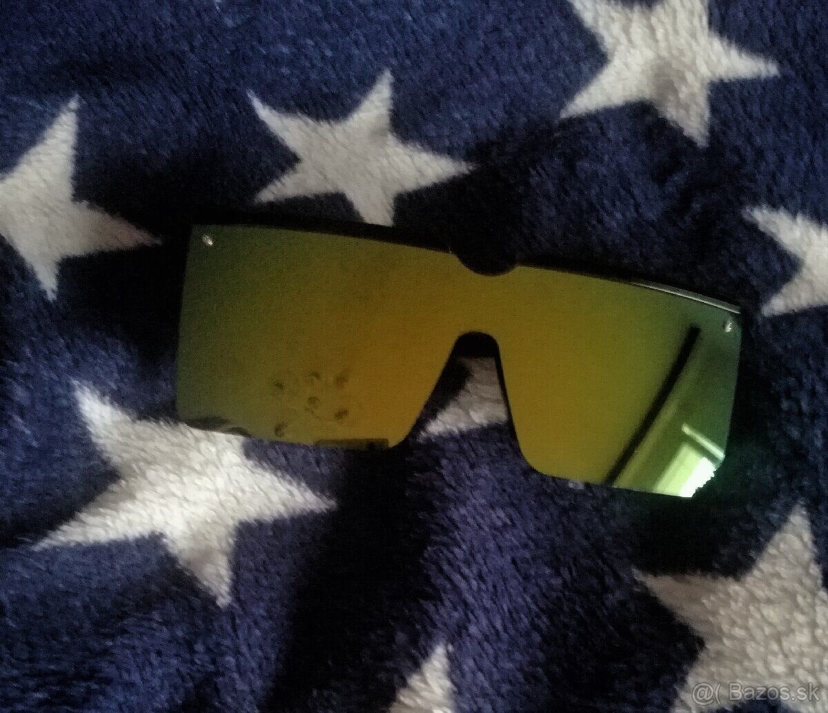 slnečné okuliare, haranatého tvaru, zrkadlovky ( NOVÉ)