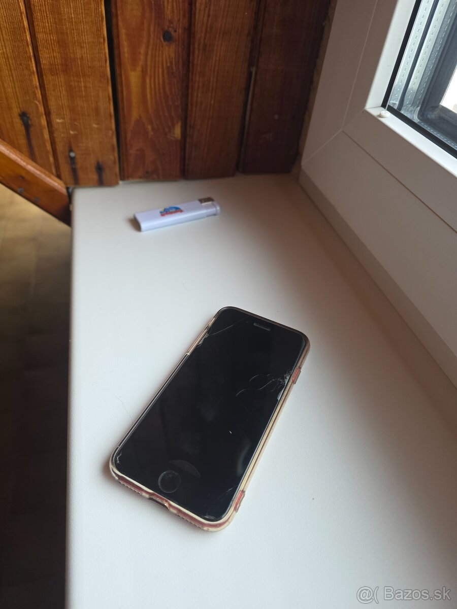 Apple Iphone Se II , 128GB Red