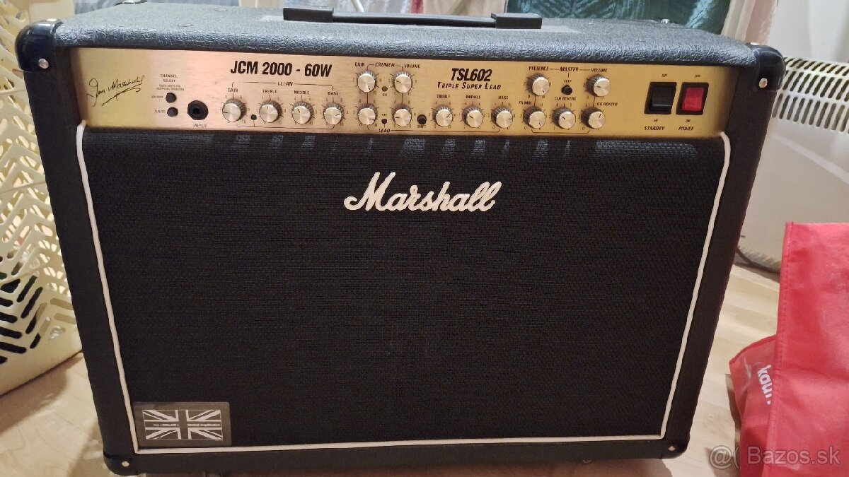 Marshall JCM 2000