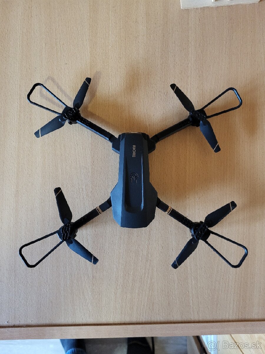 Dron V4 RC Wifi 2×1080p app video