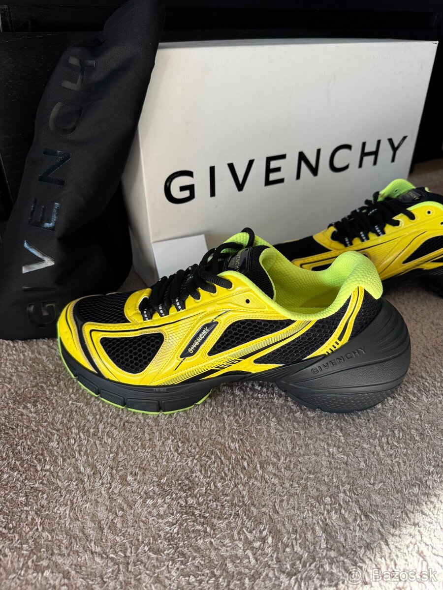 Givenchy - original