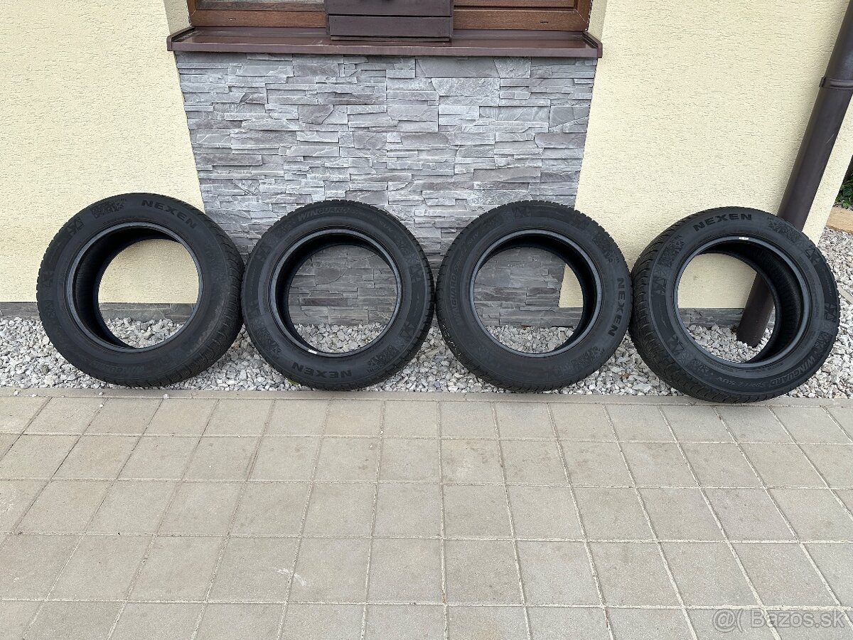 235/60 R17 106H XL zimné NEXEN