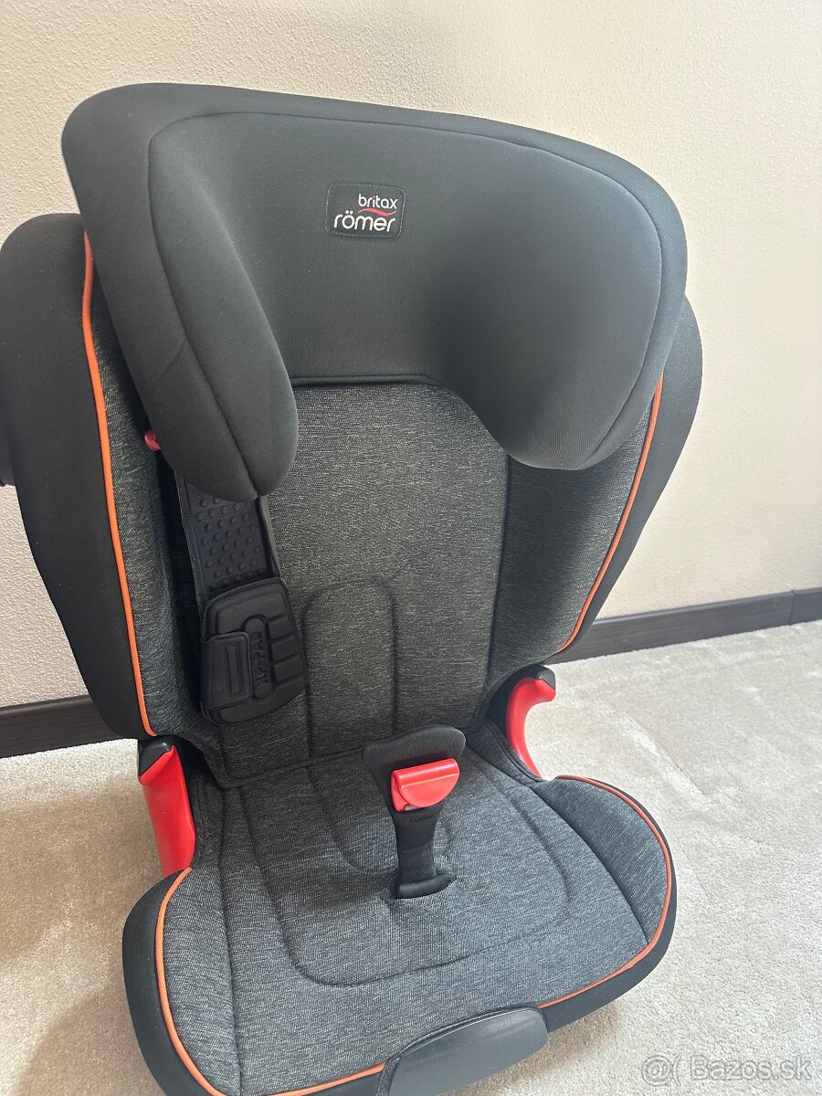 Autosedačka Britax Römer Kidfix 2 S
