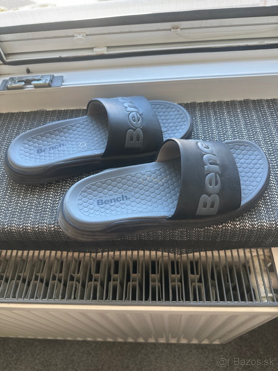 Bench pánske šľapky sivé 42
