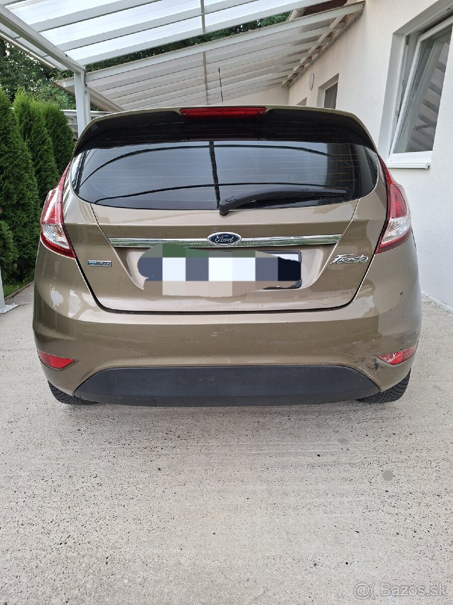 Kúpim zadný nárazník Ford Fiesta