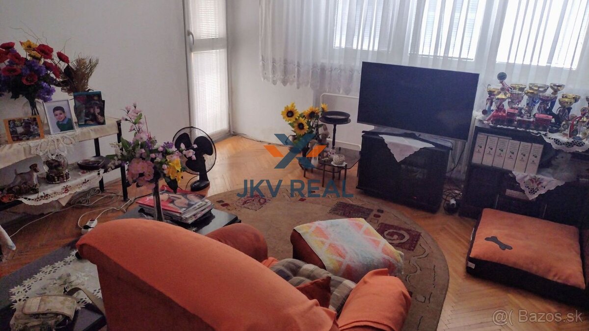 EXKLUZÍVNE 3 - IZBOVÝ BYT 106m2 S BALKÓNOM PIEŠŤANY