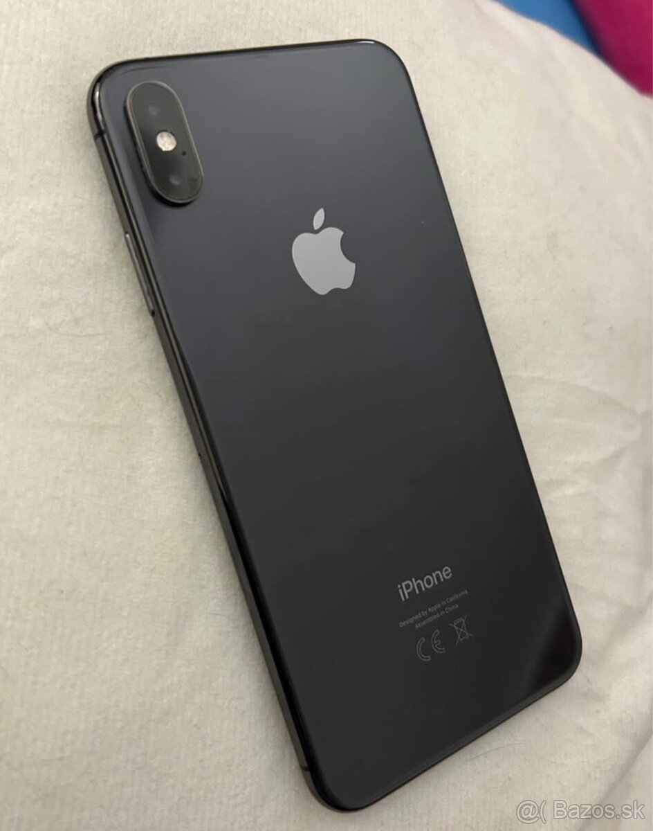 iPhone XS Max 64GB - 100% batéria