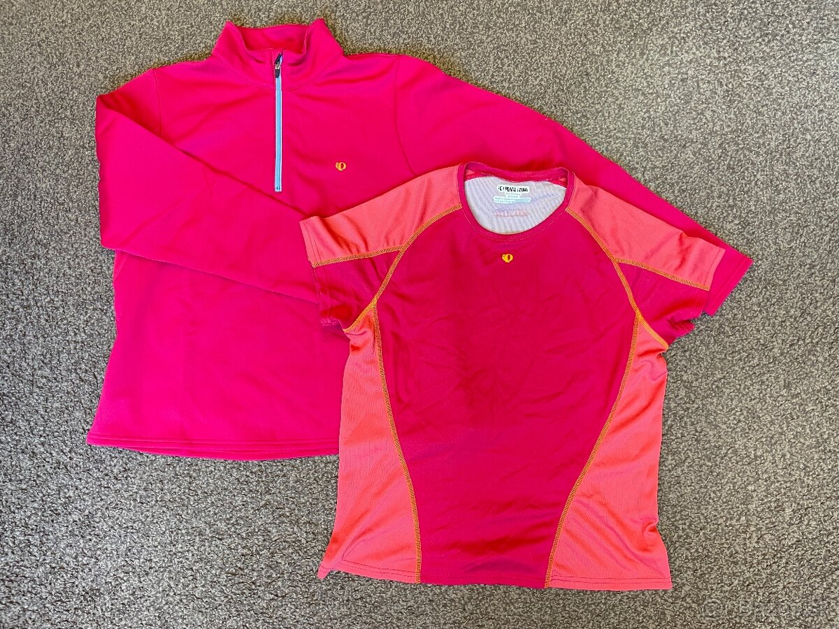 Dámska športová mikina a tričko značky PEARL iZUMi veľkosť M