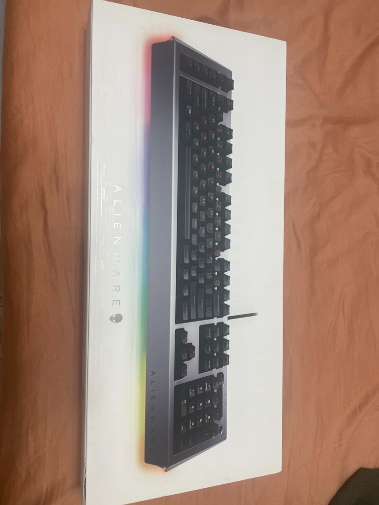 DELL Alienware AW768 klávesnica