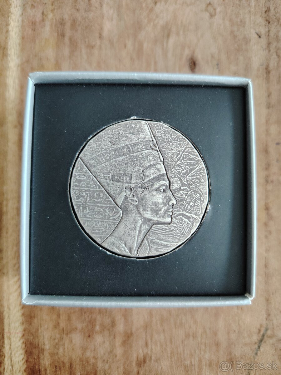 Strieborná investičná minca Queen Nefertiti 5 Oz 2017