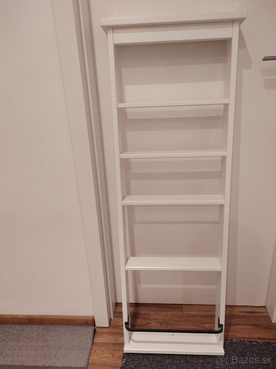 IKEA nástenná polica Hemnes
