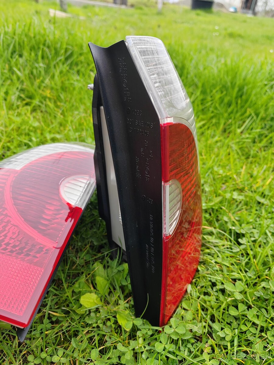 BMW X3 zadné svetlá