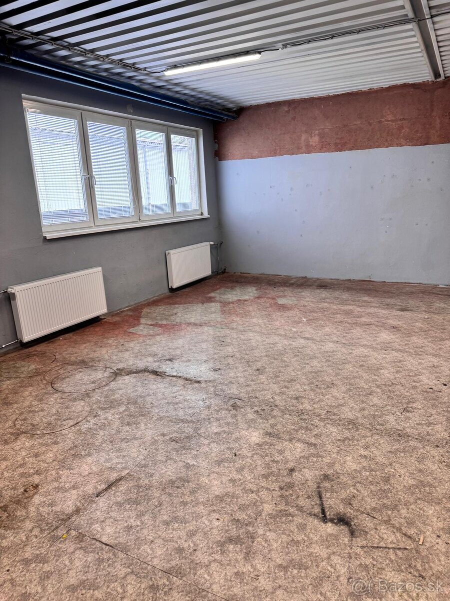 Na prenájom skladový priestor 54 m2 Banská Bystrica