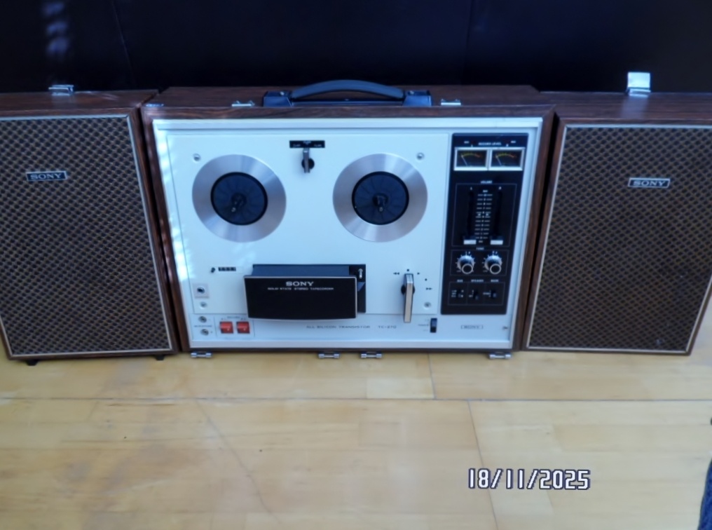 Kotučový magnetofon SONY TC-270 + repro SONY