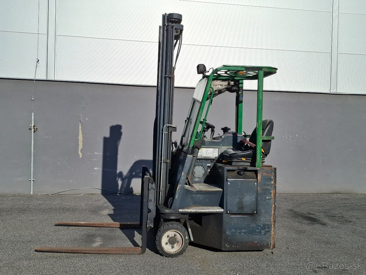 štvorcestný vozík Combilift C3000CB , 3 t diesel,pozicioner