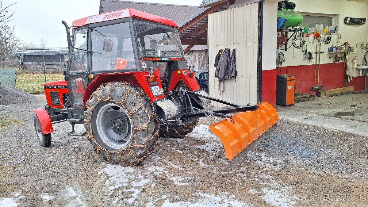Snežný pluh za traktor