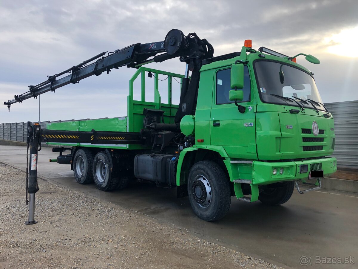 Hydraulická ruka, nákladná doprava, auto s rukou