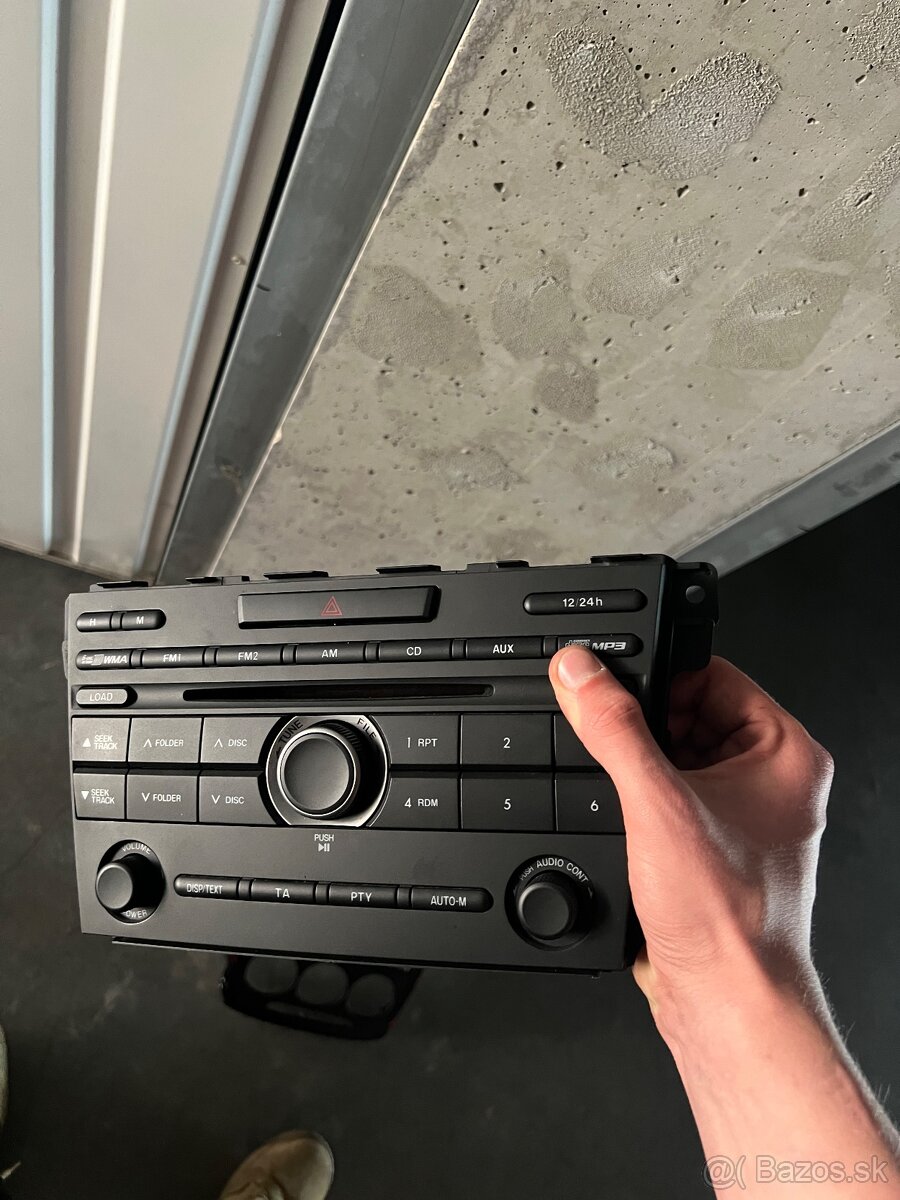 Mazda rádio CX7