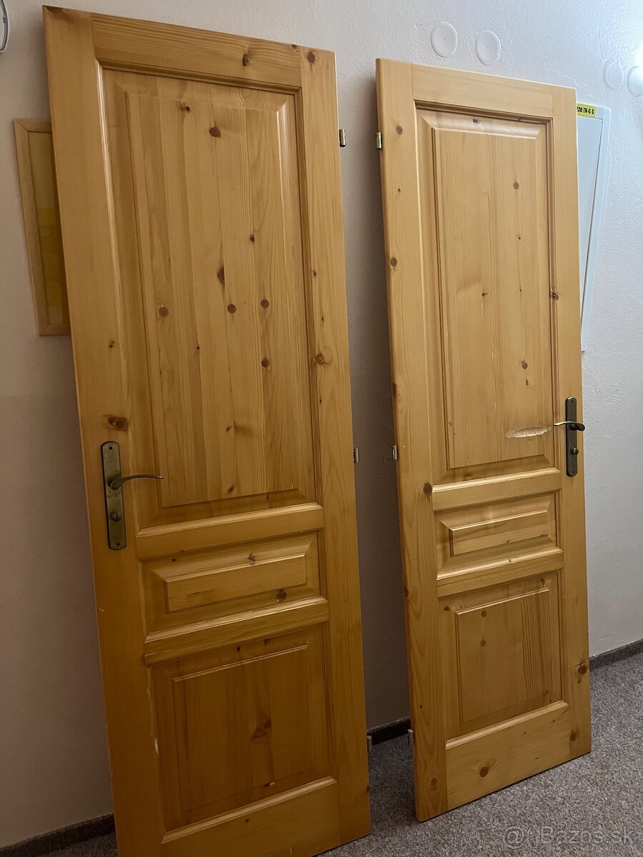 Predam dvere z masívu
