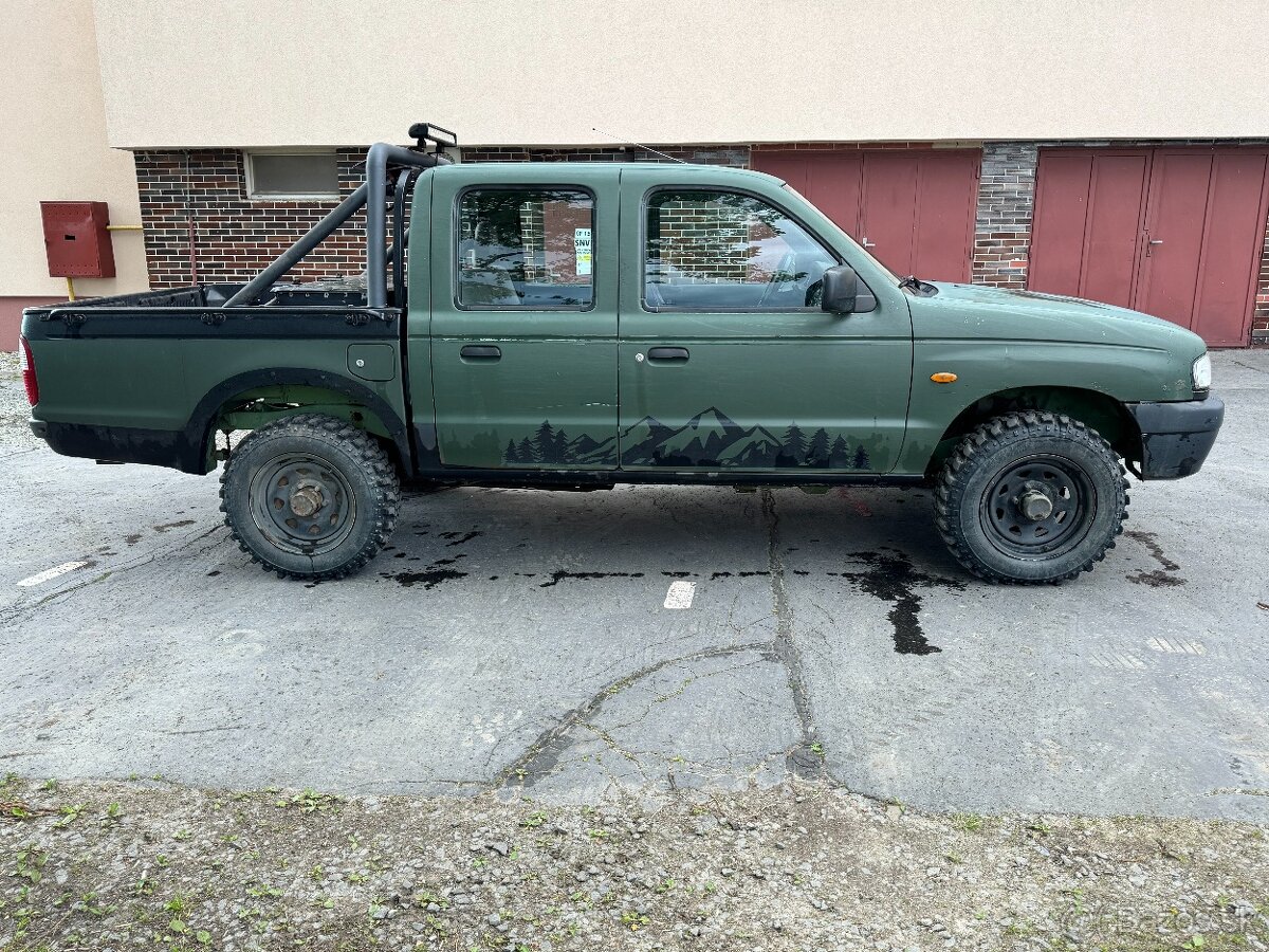 Mazda B2500