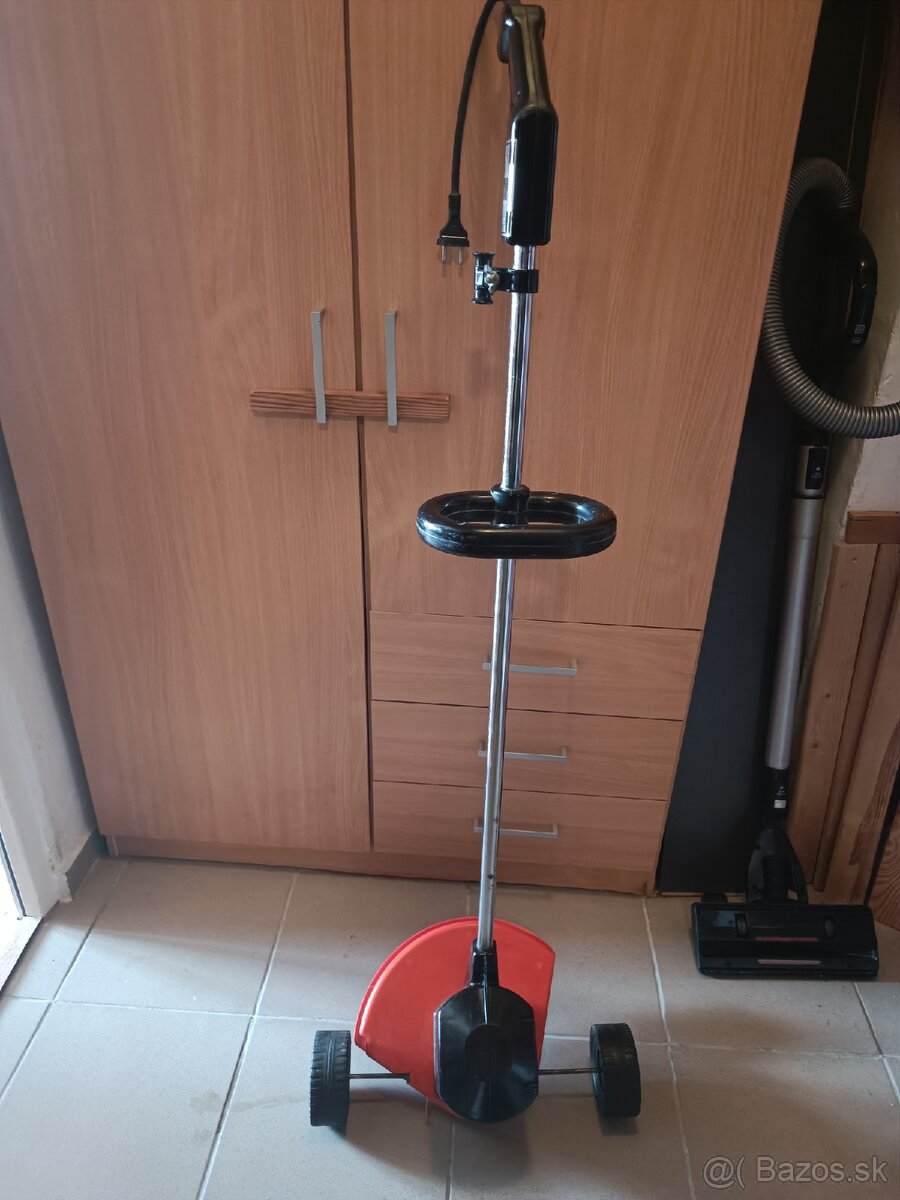 Elektrická strunova kosačka