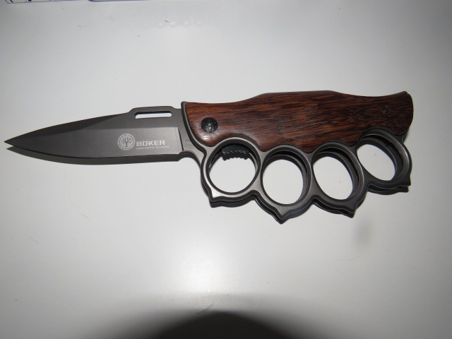 Predam novy noz-boxer BOKER,dlzka 21 cm