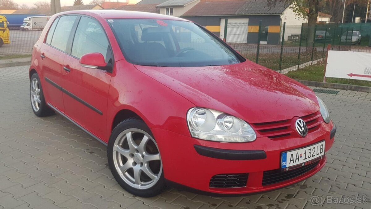 Predam wolksvagen golf 5. 1.9tdi.