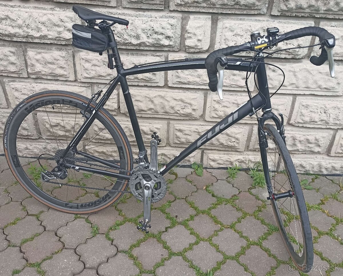 cestný bicykel Fuji absolute XL